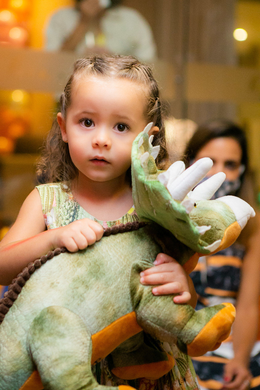 Foto Amanda e os dinossauros Foto Amanda e os dinossauros - Imagem 0