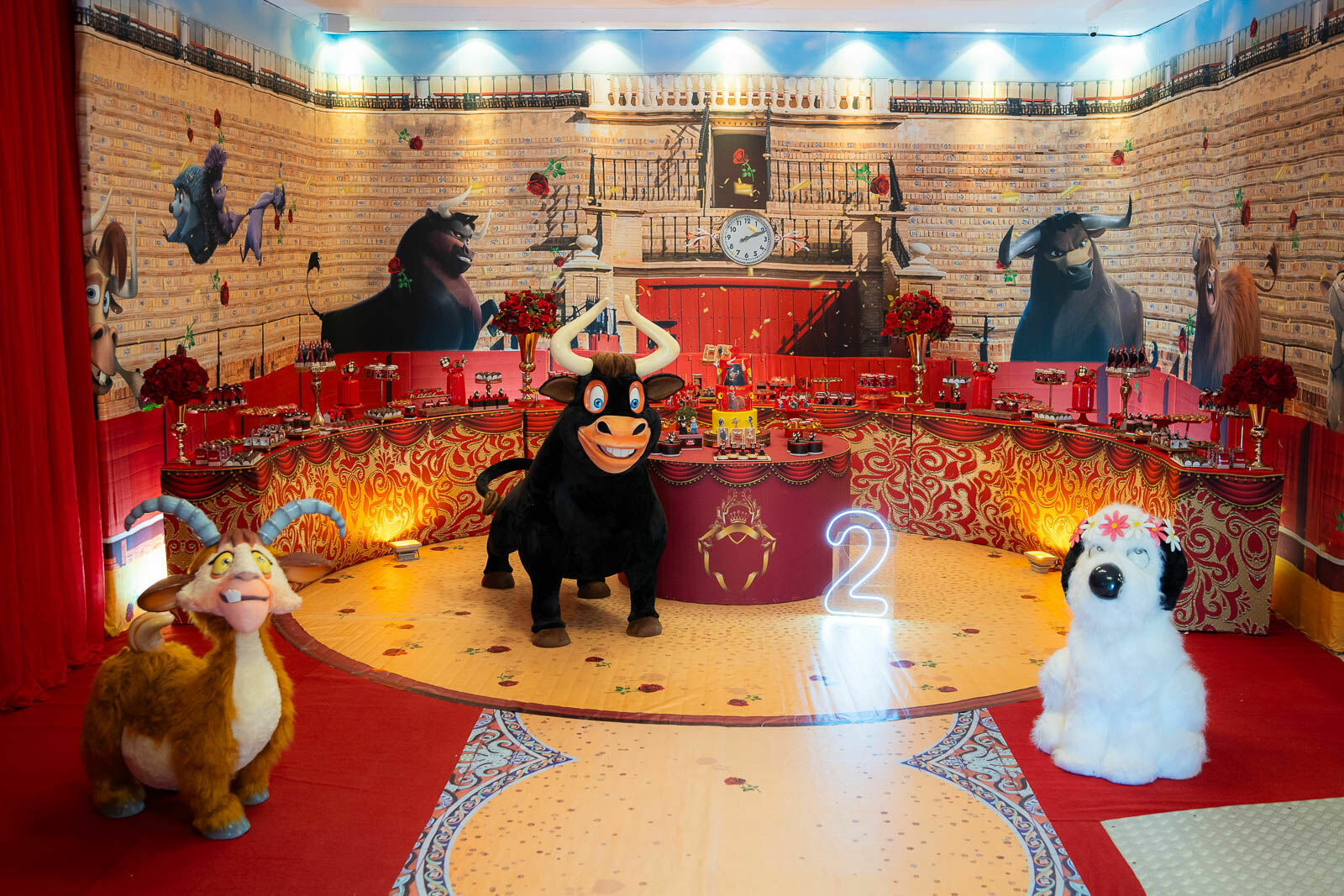 Foto Dois aninhos do João Victor: uma aventura com o Touro Ferdinando Foto Dois aninhos do João Victor: uma aventura com o Touro Ferdinando - Imagem 9