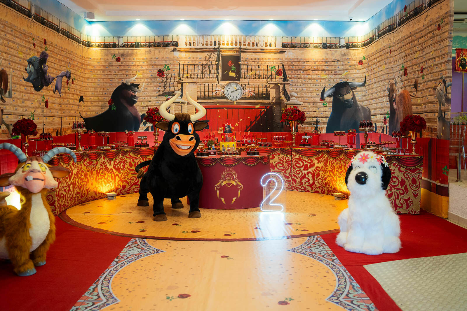 Foto Dois aninhos do João Victor: uma aventura com o Touro Ferdinando Foto Dois aninhos do João Victor: uma aventura com o Touro Ferdinando - Imagem 8