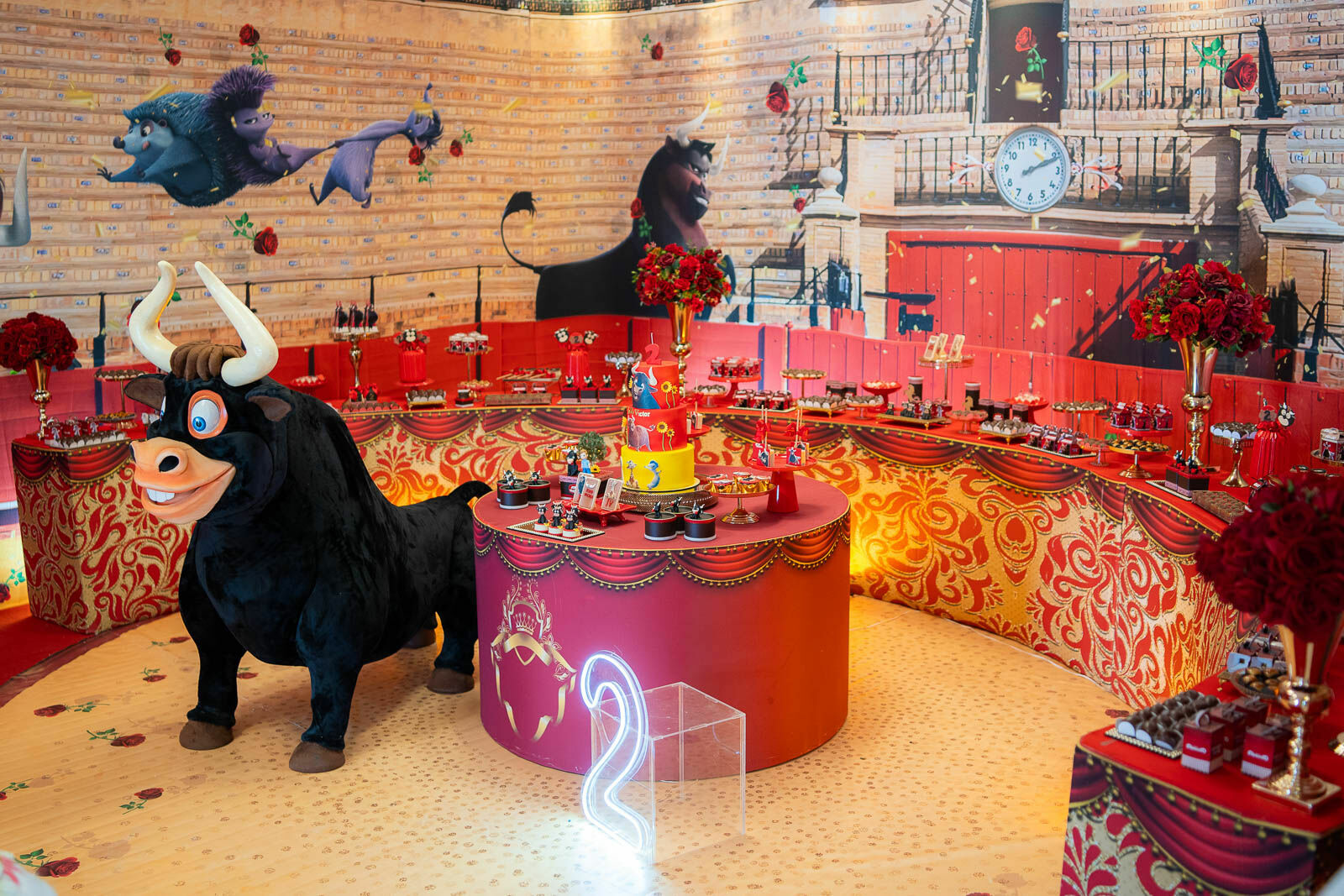 Foto Dois aninhos do João Victor: uma aventura com o Touro Ferdinando Foto Dois aninhos do João Victor: uma aventura com o Touro Ferdinando - Imagem 46