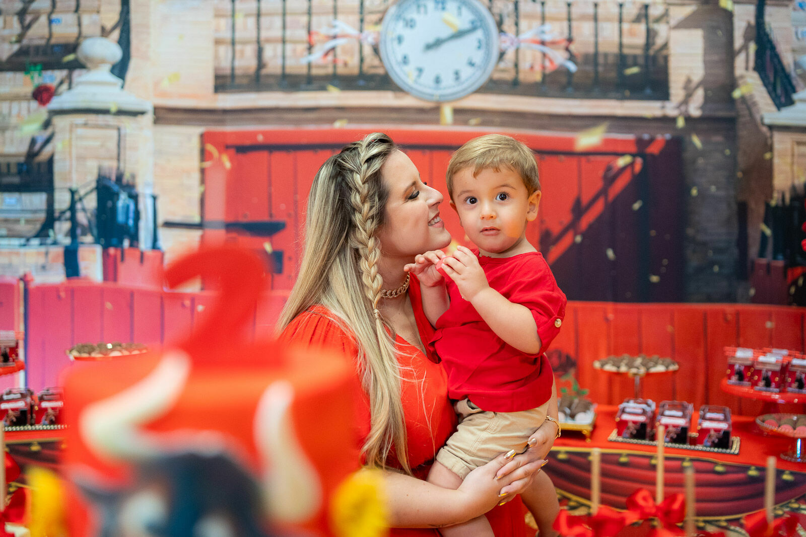 Foto Dois aninhos do João Victor: uma aventura com o Touro Ferdinando Foto Dois aninhos do João Victor: uma aventura com o Touro Ferdinando - Imagem 23