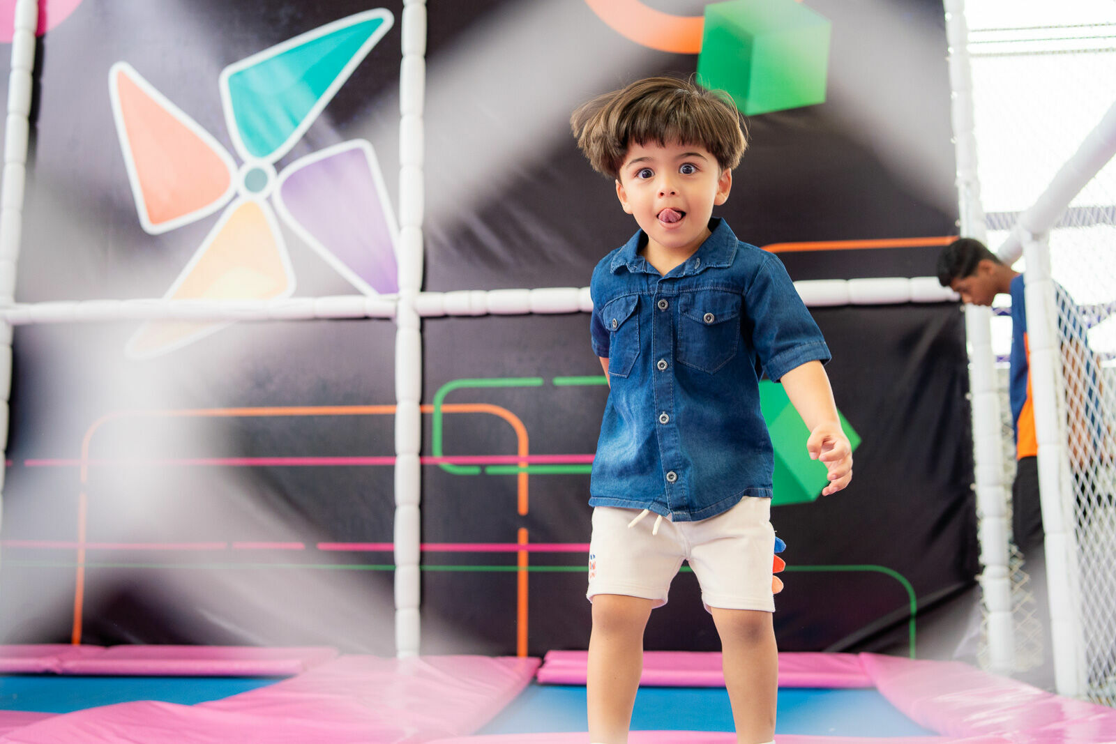 Foto Dois aninhos do João Victor: uma aventura com o Touro Ferdinando Foto Dois aninhos do João Victor: uma aventura com o Touro Ferdinando - Imagem 35