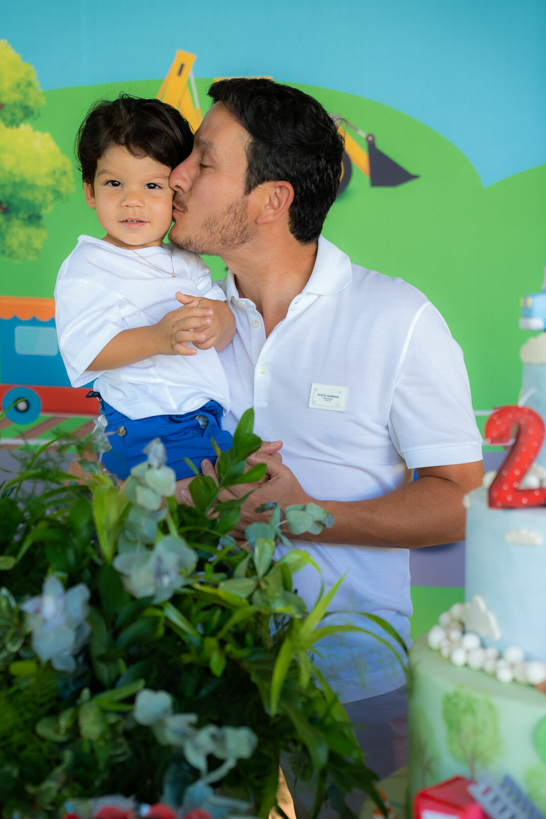 Foto Festa infantil em Brasília com tema meios de transporte: o aniversário de 2 anos do José foi cheio de cor, trator e alegria! Foto Festa infantil em Brasília com tema meios de transporte: o aniversário de 2 anos do José foi cheio de cor, trator e alegria! - Imagem 7