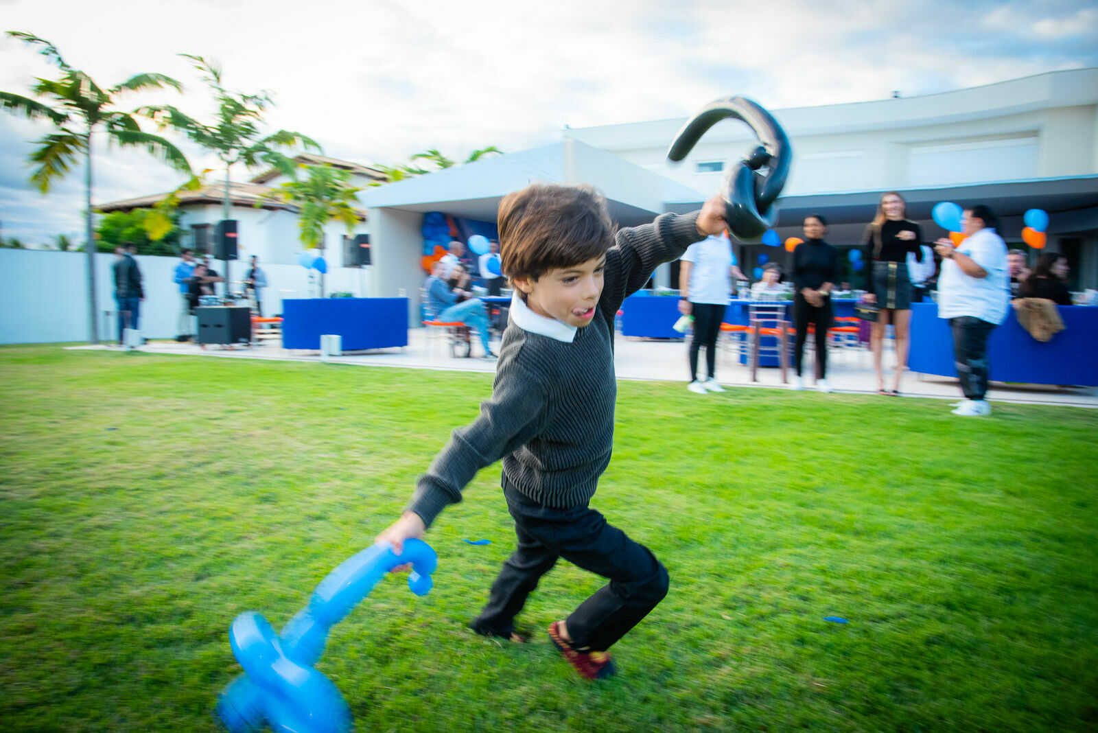 Foto Aniversário infantil em casa: os 6 anos do Vitor com tema de avião e muita emoção Foto Aniversário infantil em casa: os 6 anos do Vitor com tema de avião e muita emoção - Imagem 52