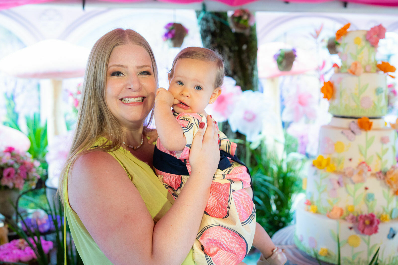 Foto Fotografia de aniversário infantil em Brasília: 1 aninho da Aninha com uma família pra lá de especial Foto Fotografia de aniversário infantil em Brasília: 1 aninho da Aninha com uma família pra lá de especial - Imagem 14