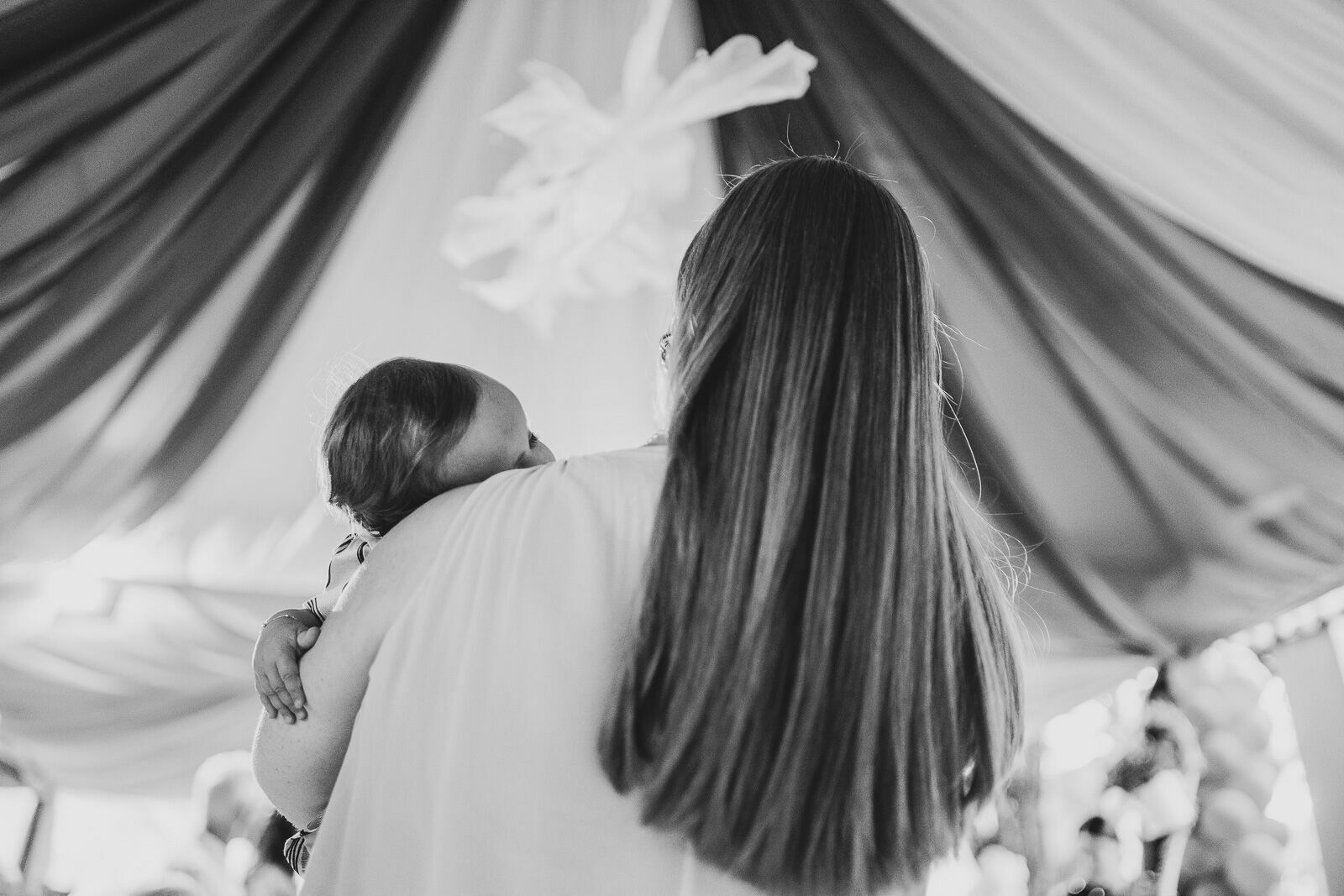 Foto Fotografia de aniversário infantil em Brasília: 1 aninho da Aninha com uma família pra lá de especial Foto Fotografia de aniversário infantil em Brasília: 1 aninho da Aninha com uma família pra lá de especial - Imagem 31