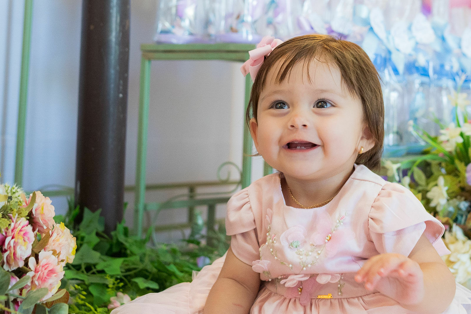 Foto Aniversário de 1 ano da Beatriz encanta com jardim mágico e muita alegria na Amoreira Park Foto Aniversário de 1 ano da Beatriz encanta com jardim mágico e muita alegria na Amoreira Park - Imagem 6