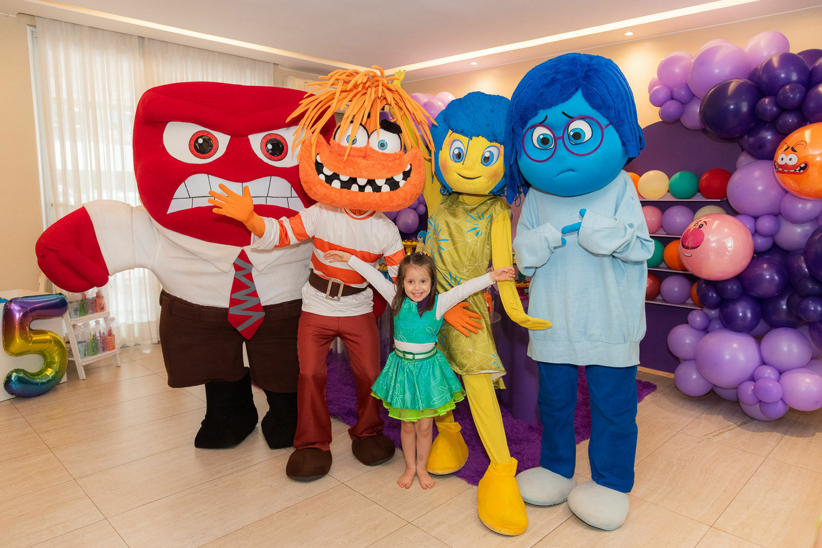 Foto Aniversário de 5 anos da Antonella tem tema Divertidamente e momentos marcantes com os personagens Foto Aniversário de 5 anos da Antonella tem tema Divertidamente e momentos marcantes com os personagens - Imagem 13