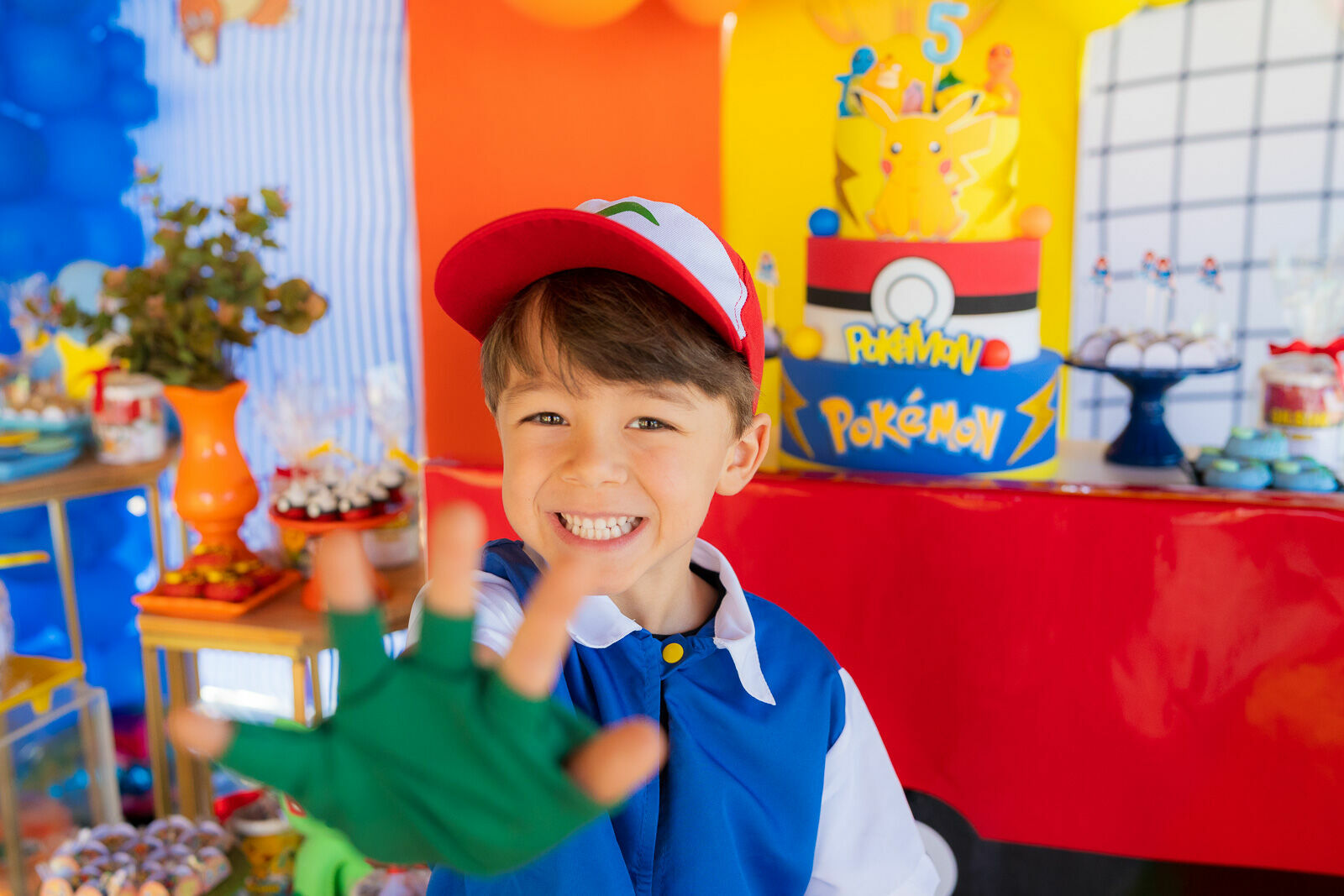 Foto Gilson 5 Anos: Uma Aventura Pokémon Repleta de Abraços e Alegria Foto Gilson 5 Anos: Uma Aventura Pokémon Repleta de Abraços e Alegria - Imagem 1