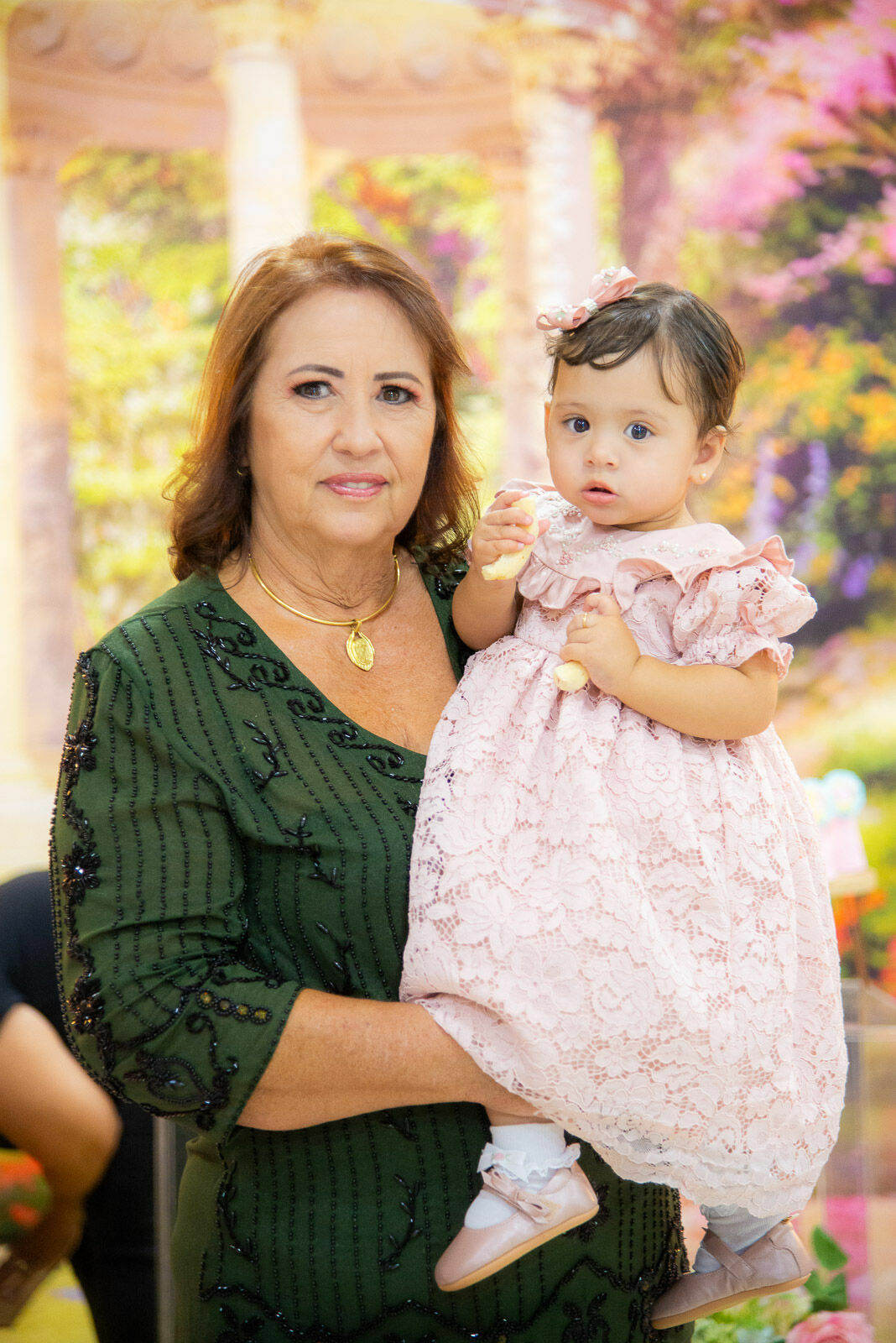 Foto Com um aninho, Liz já era a flor mais rara do seu próprio jardim. Foto Com um aninho, Liz já era a flor mais rara do seu próprio jardim. - Imagem 9