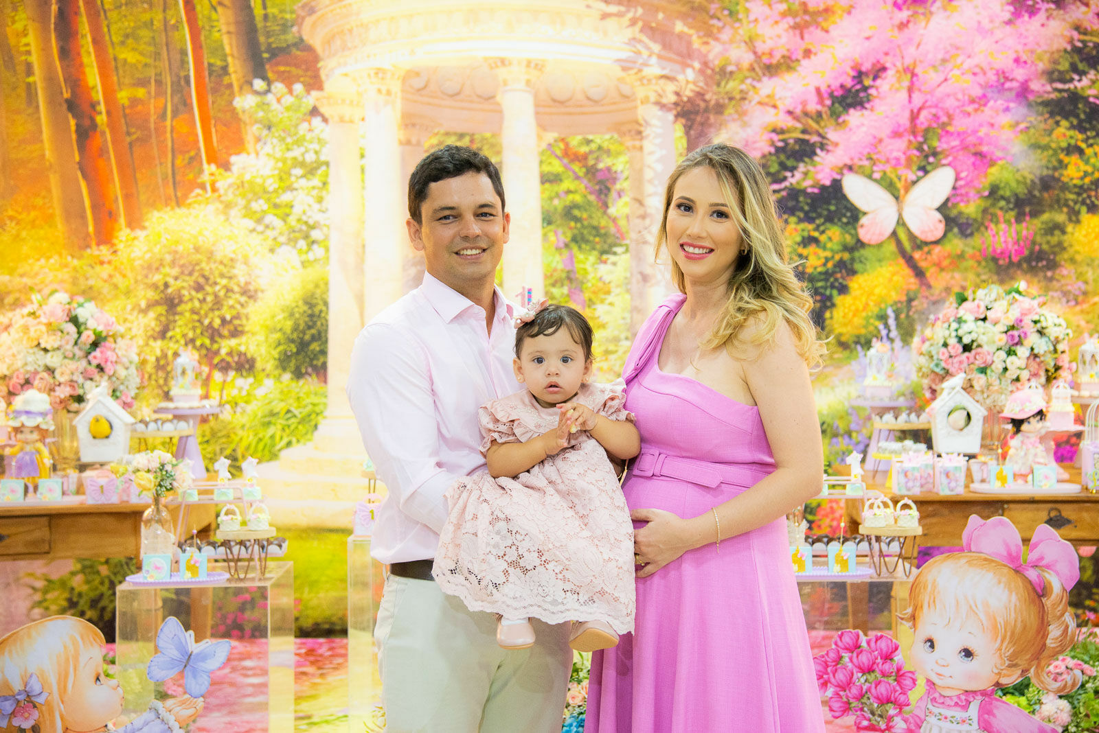 Foto Com um aninho, Liz já era a flor mais rara do seu próprio jardim. Foto Com um aninho, Liz já era a flor mais rara do seu próprio jardim. - Imagem 14