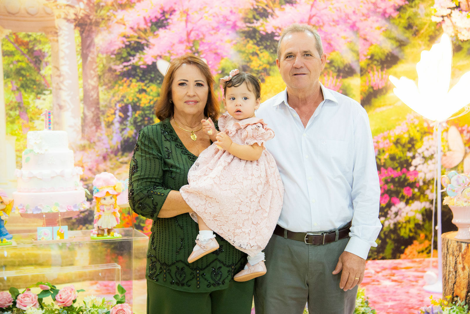 Foto Com um aninho, Liz já era a flor mais rara do seu próprio jardim. Foto Com um aninho, Liz já era a flor mais rara do seu próprio jardim. - Imagem 10