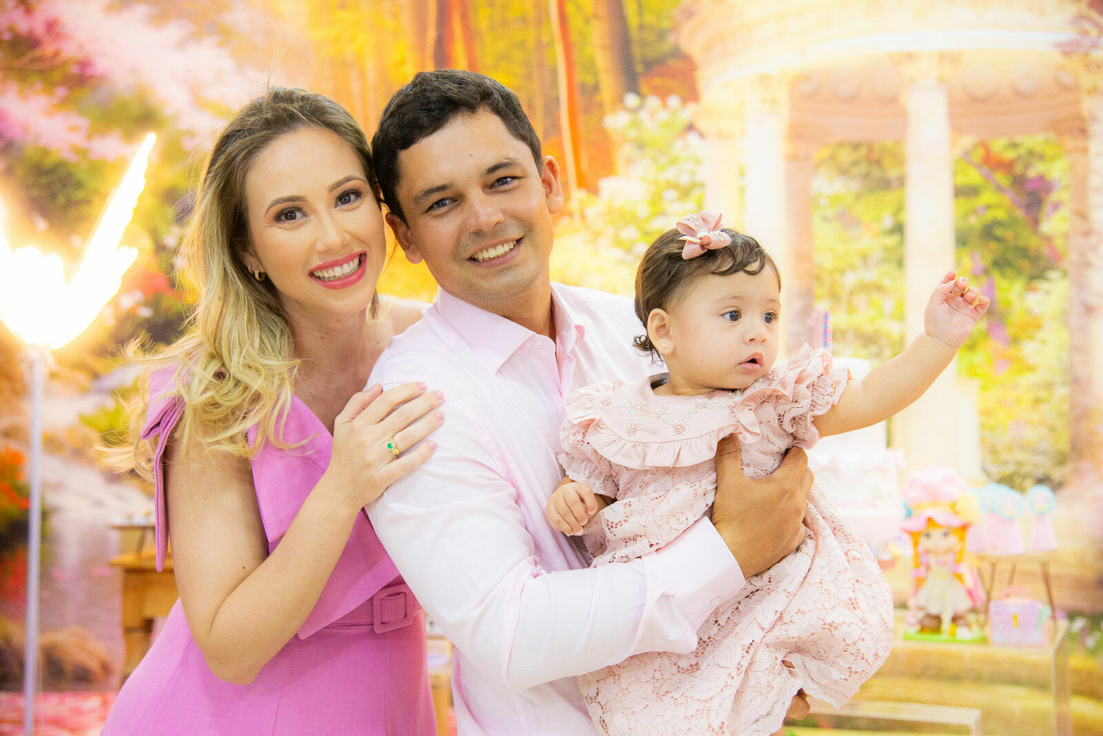 Foto Com um aninho, Liz já era a flor mais rara do seu próprio jardim. Foto Com um aninho, Liz já era a flor mais rara do seu próprio jardim. - Imagem 15