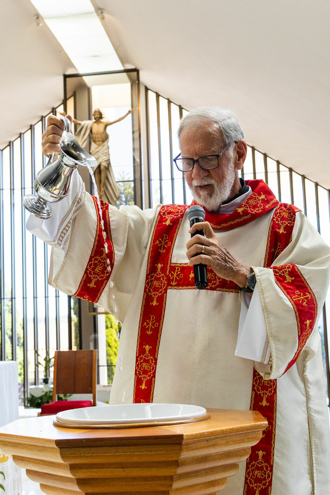 Foto O Batizado Encantador da Liz na Igreja Perpétuo Socorro Foto O Batizado Encantador da Liz na Igreja Perpétuo Socorro - Imagem 30