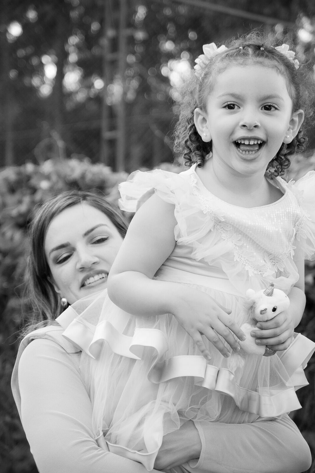 Foto O Mundo Mágico de Helena: Um Aniversário de Unicórnio Cheio de Encanto Foto O Mundo Mágico de Helena: Um Aniversário de Unicórnio Cheio de Encanto - Imagem 27