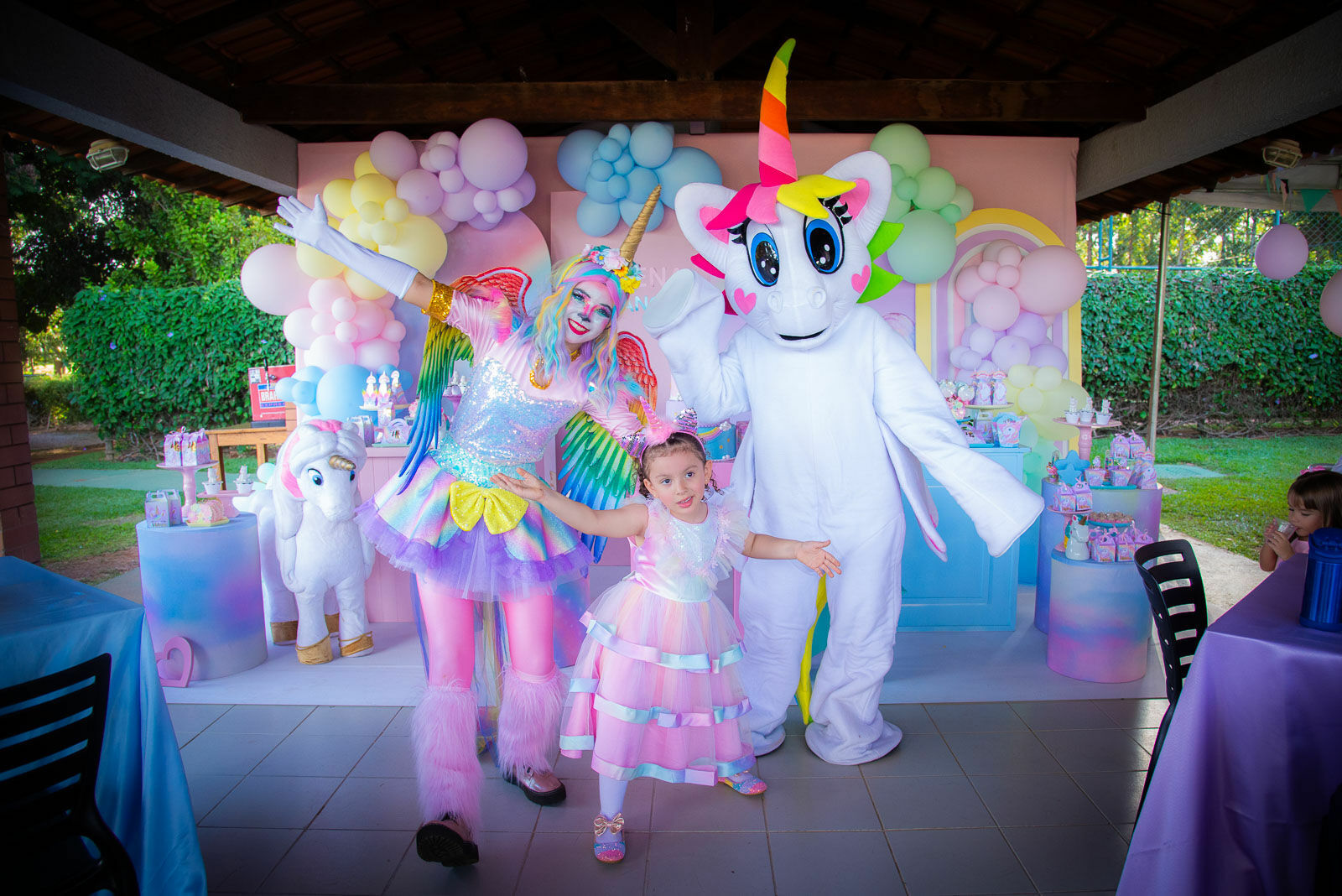 Foto O Mundo Mágico de Helena: Um Aniversário de Unicórnio Cheio de Encanto Foto O Mundo Mágico de Helena: Um Aniversário de Unicórnio Cheio de Encanto - Imagem 25